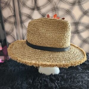 Stylish Straw Hat with Feather Accent